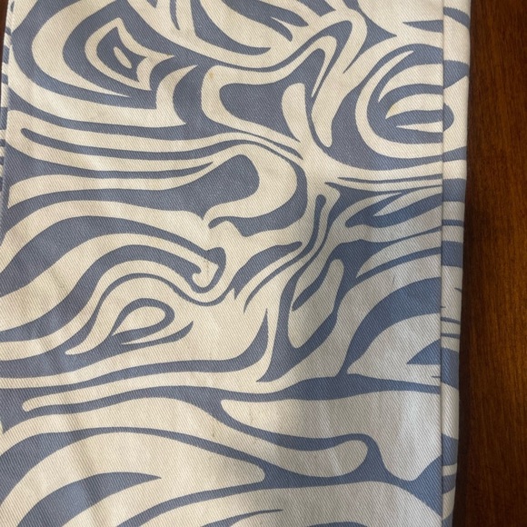 Simple Society Baggy High Rise Light Wash Butterfly Print Jeans Y2K Women's 5/27 - Picture 3 of 10